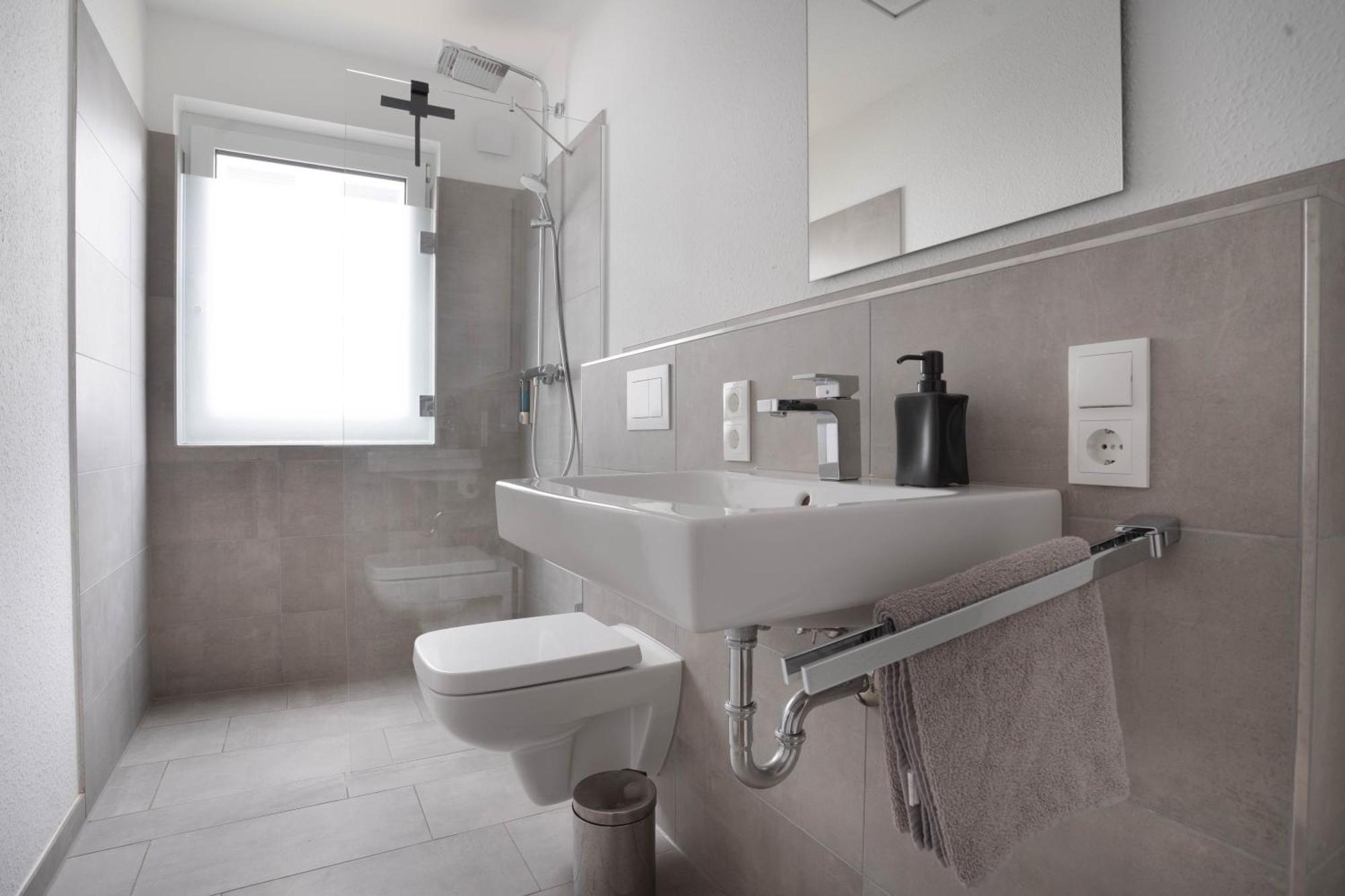 Moderne Apartments Im Herzen Von Osnabrueck I Private Tiefgarage I Home2Share Eksteriør bilde